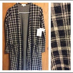 NWT Lularoe plaid Sarah SZ Small